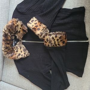 Leopard collar sweater
